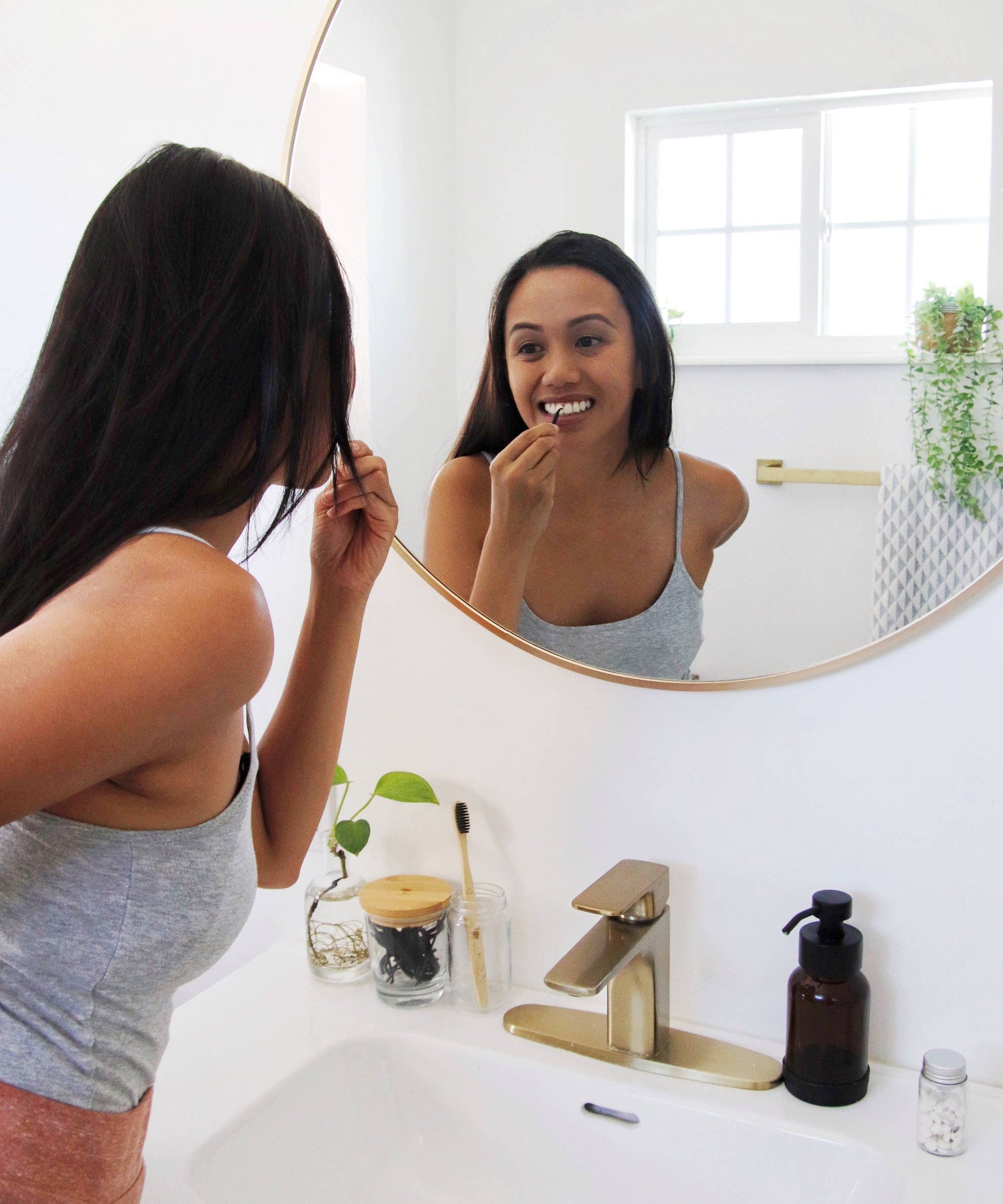 Biodegradable Charcoal Dental Floss Picks